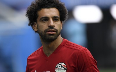 欧亿电竞评论-阿拉巴训练中完成扑救